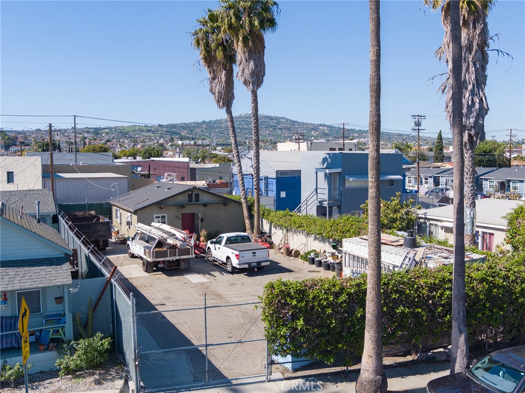 2019 S Crescent Avenue