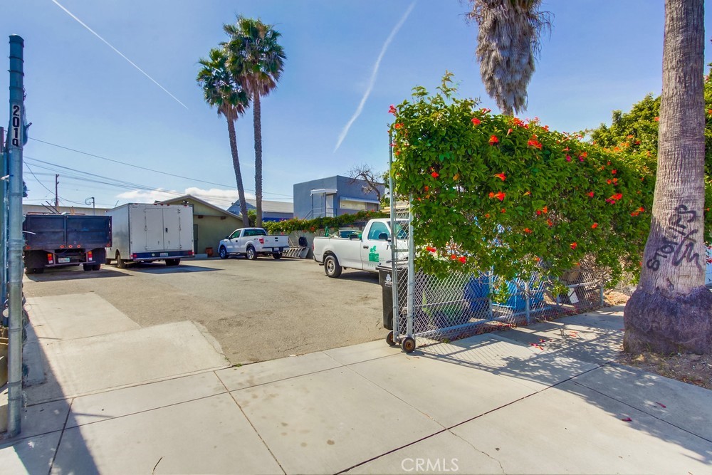 2019 S Crescent Avenue