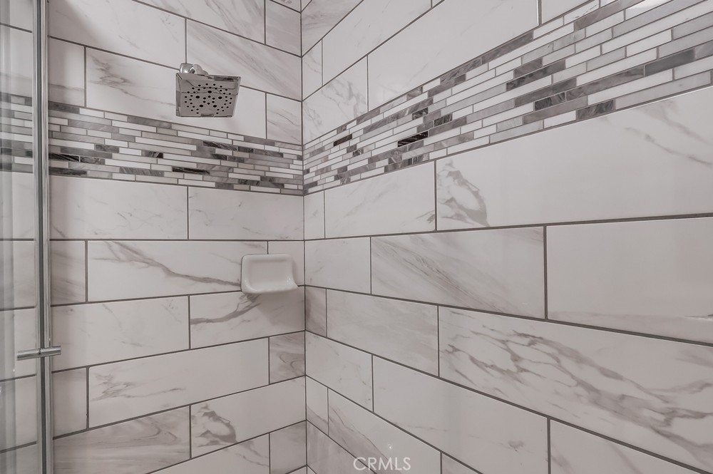 690 W Paseo Del Mar