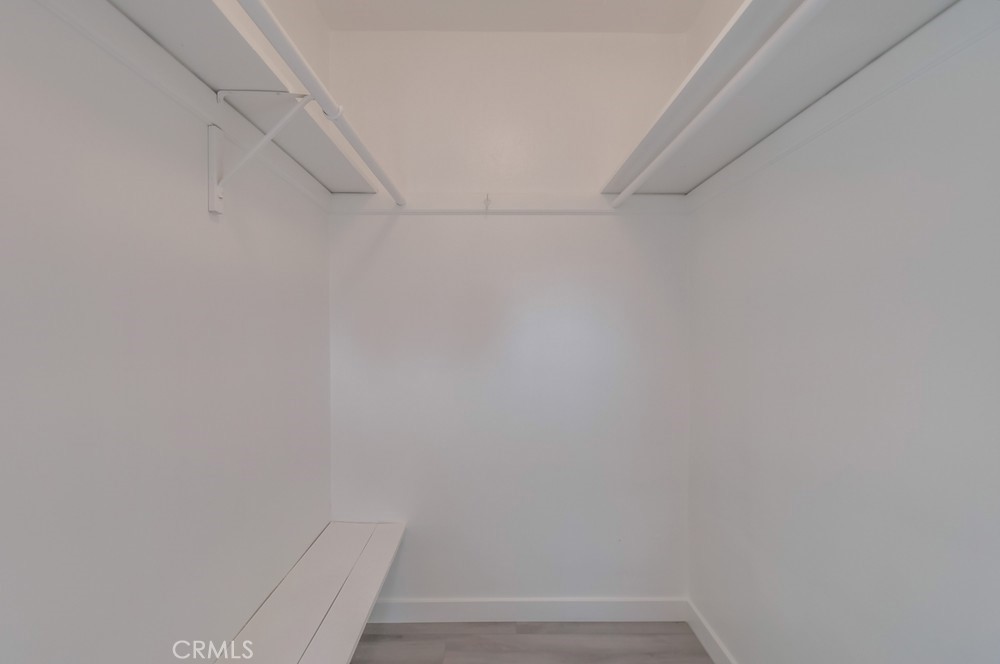 690 W Paseo Del Mar