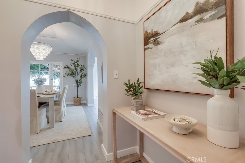 690 W Paseo Del Mar