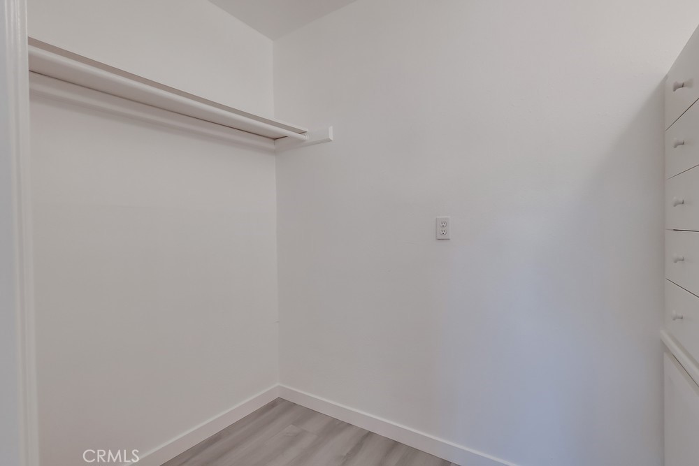 690 W Paseo Del Mar