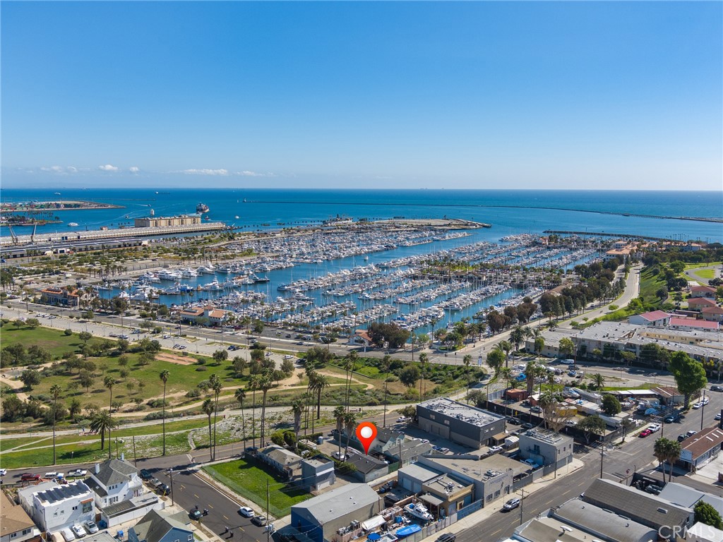 2019 S Crescent Avenue