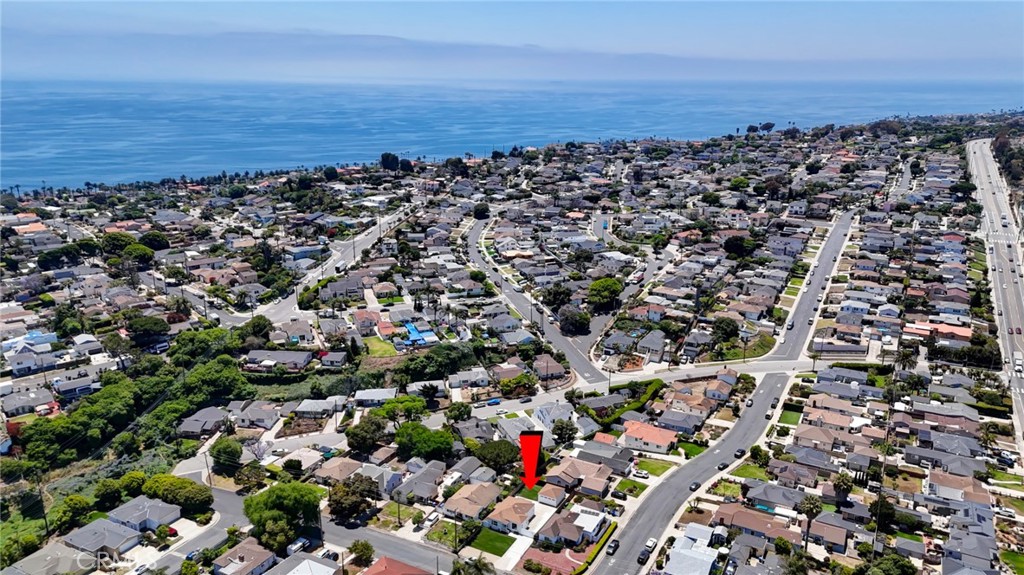 2609 S Leland Street