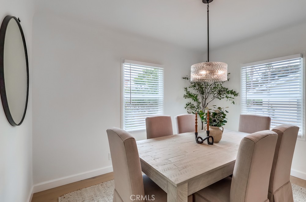 2609 S Leland Street