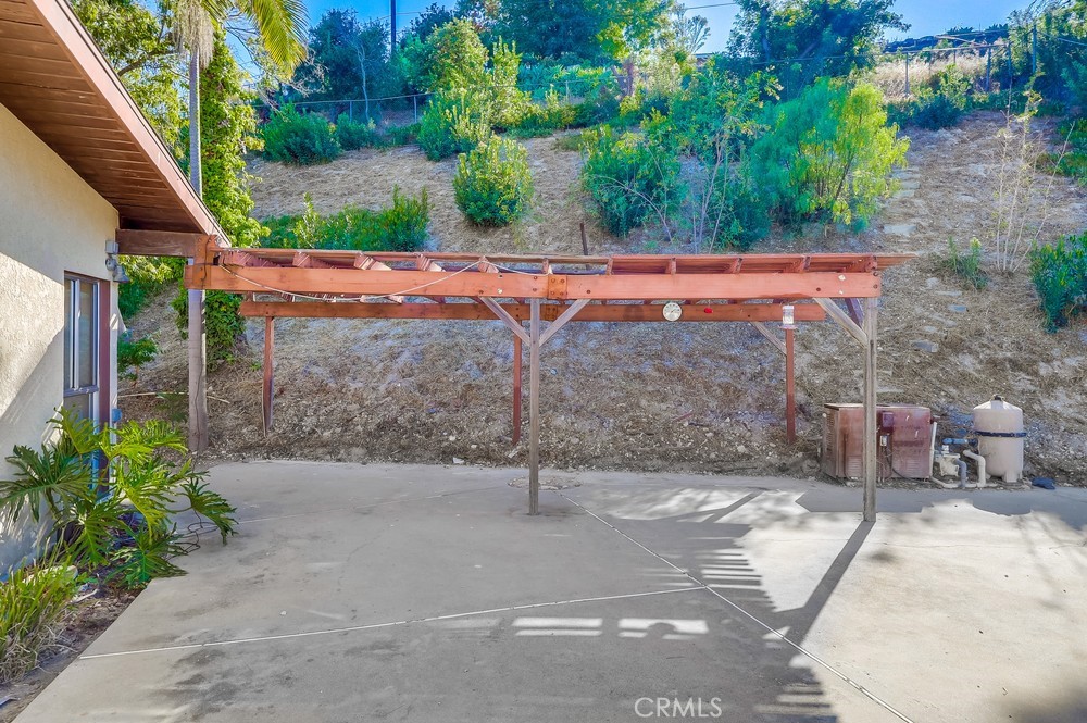 27909 Alaflora Drive