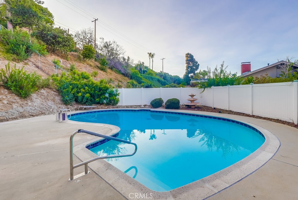 27909 Alaflora Drive