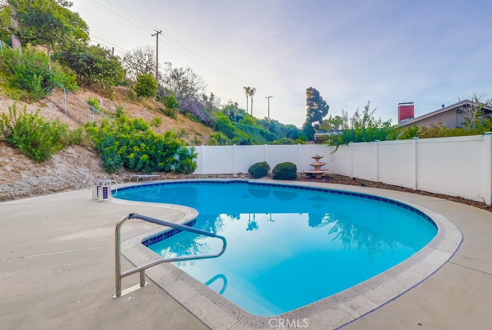 27909 Alaflora Drive