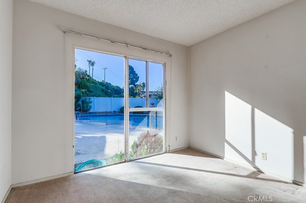 27909 Alaflora Drive