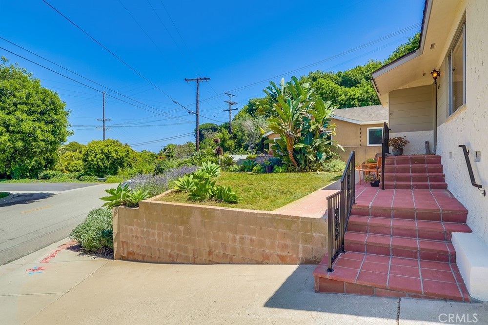 2741 S Walker Avenue