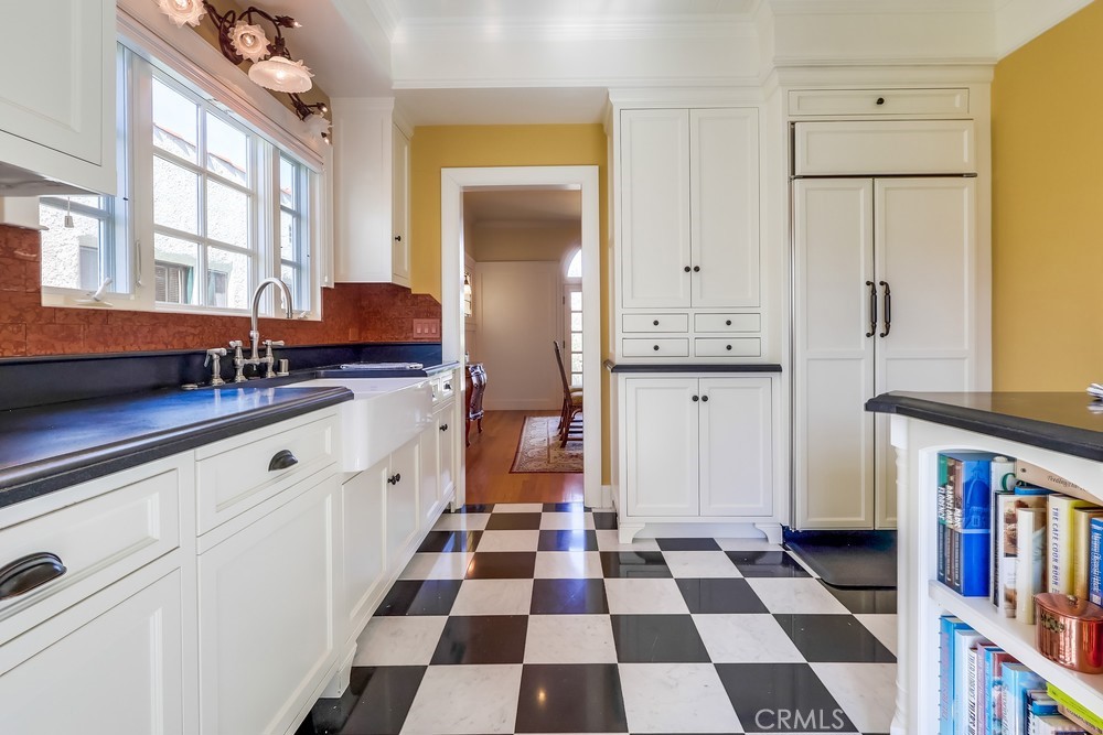 1239 S Patton Avenue