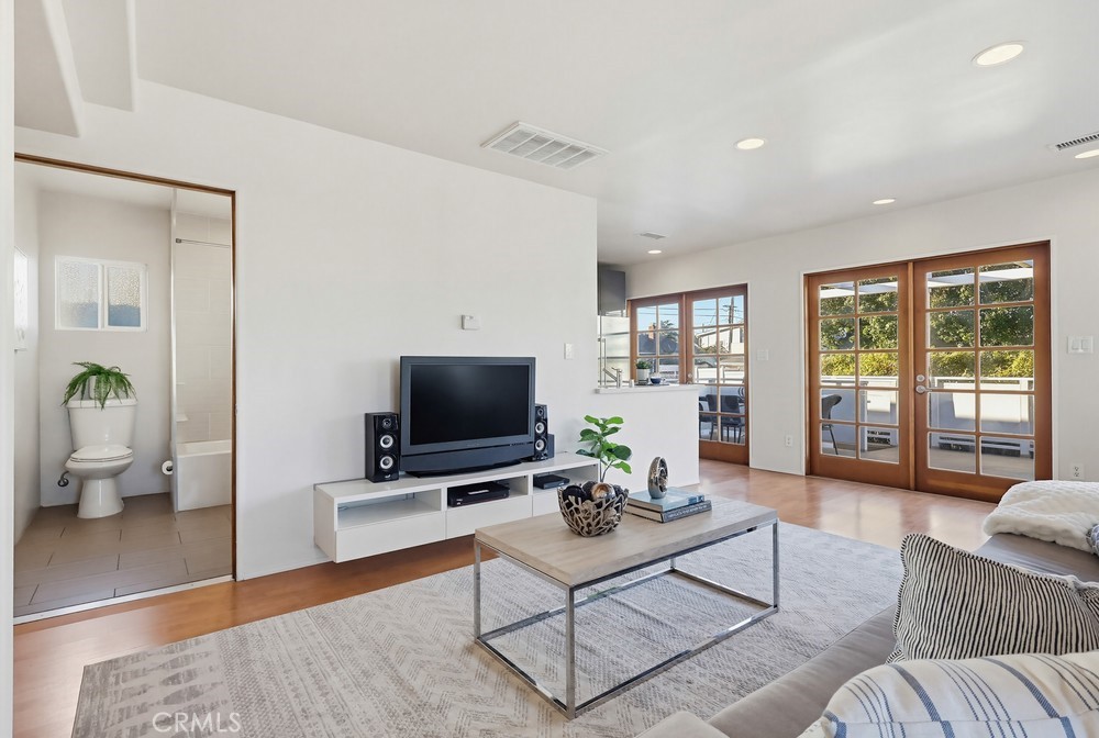 1505 S Walker Avenue