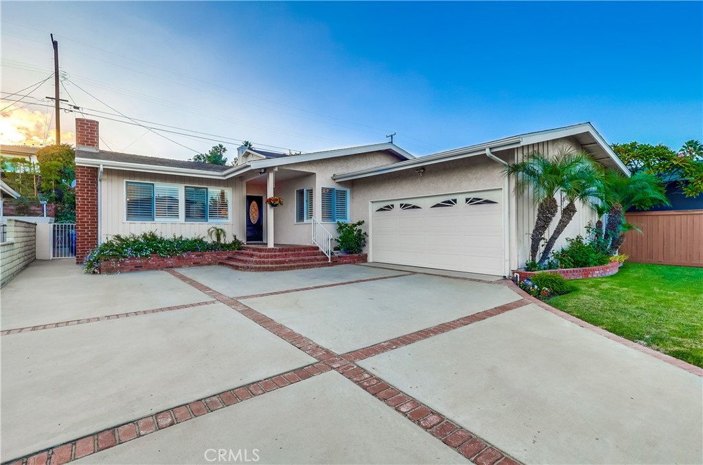 303 N Trotwood Avenue