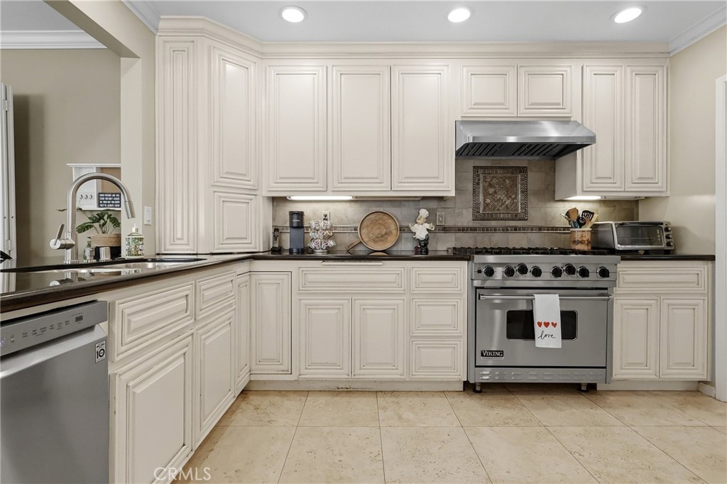 303 N Trotwood Avenue