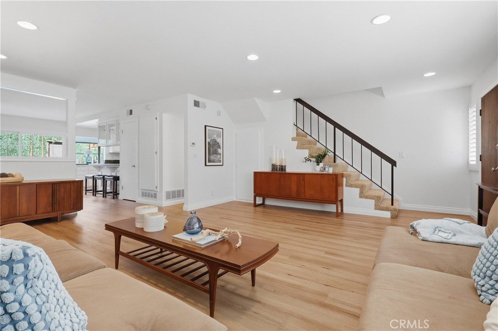 2046 Mount Shasta Drive