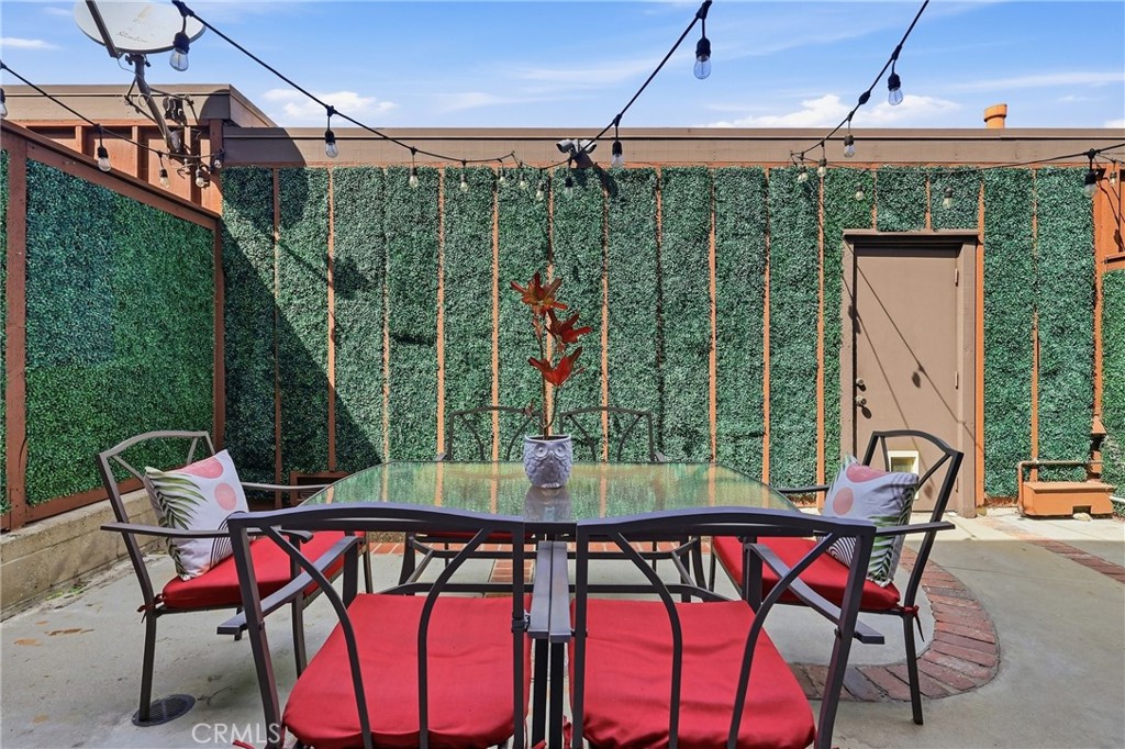 2046 Mount Shasta Drive