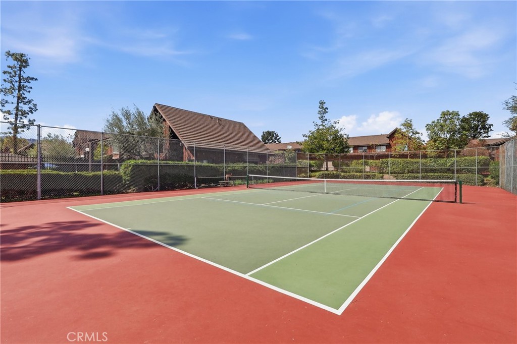 2046 Mount Shasta Drive