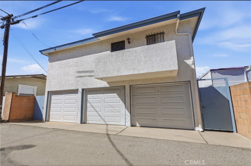 841 W 25th Street
