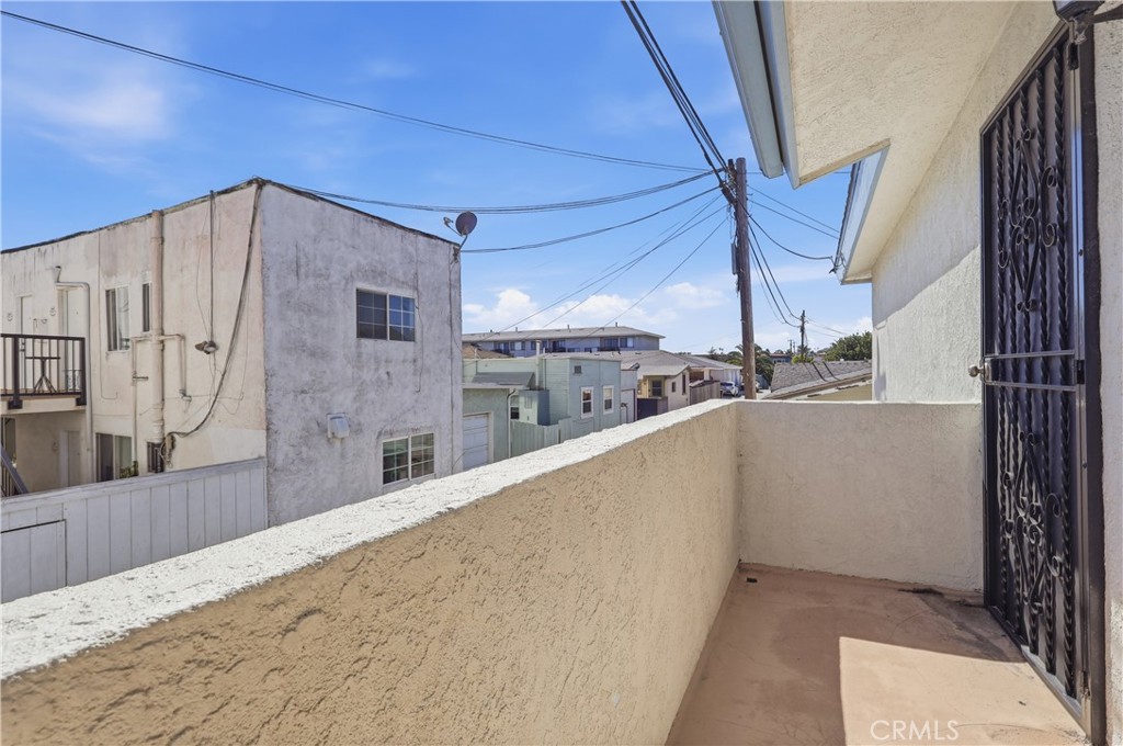 841 W 25th Street