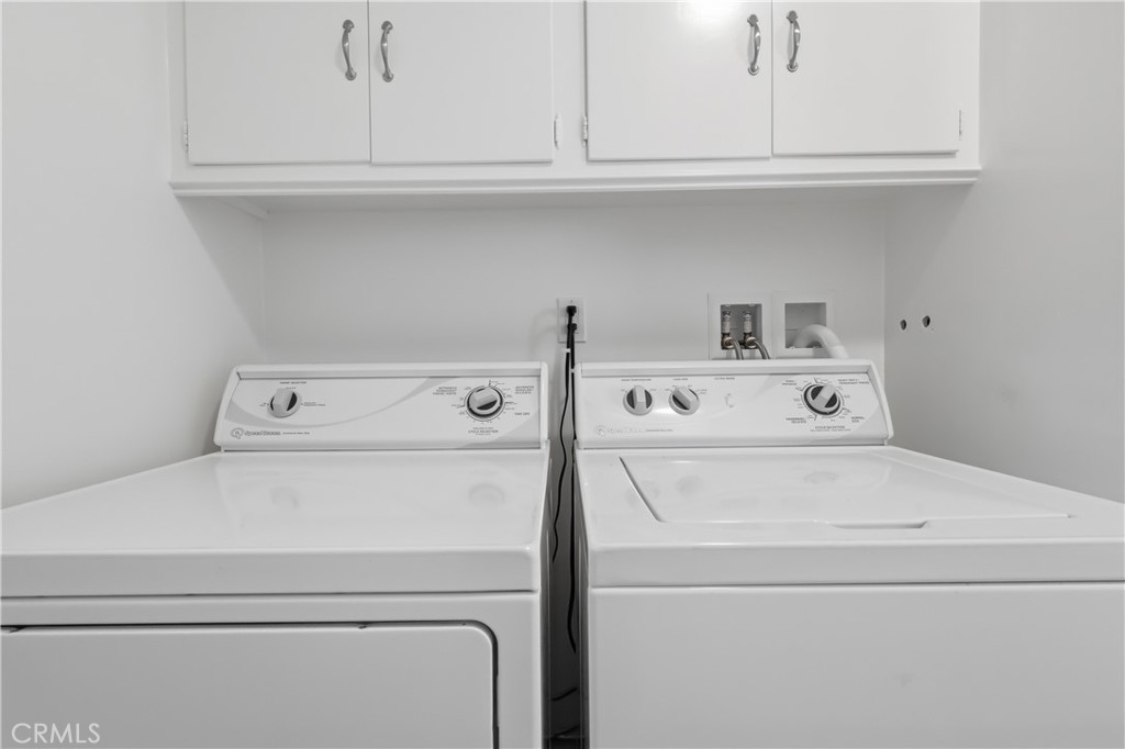 841 W 25th Street