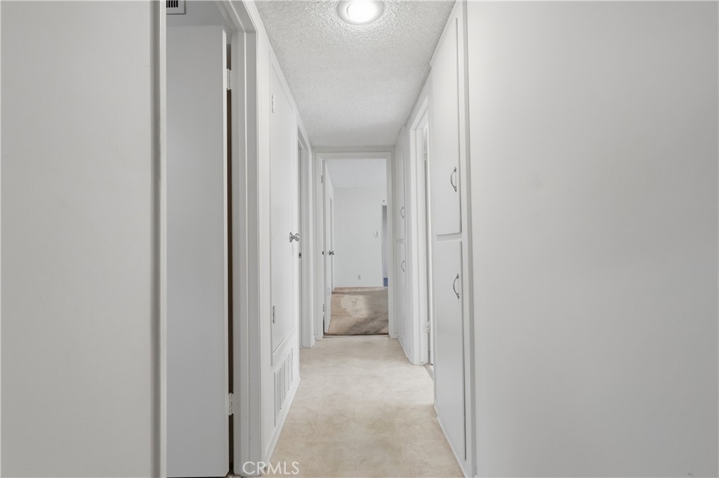 841 W 25th Street
