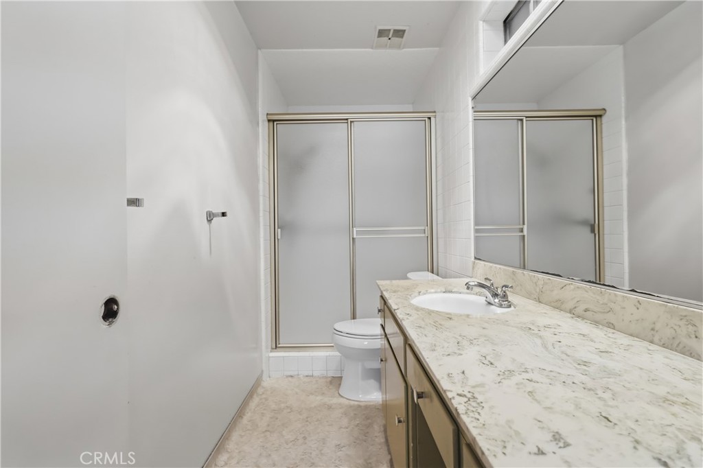 841 W 25th Street