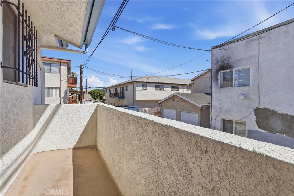 841 W 25th Street