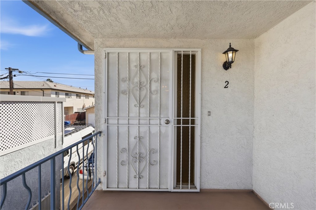 841 W 25th Street