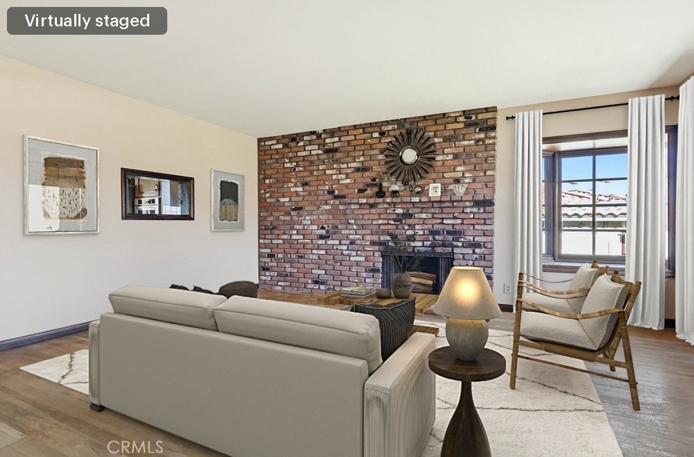 2141 Ronsard Road