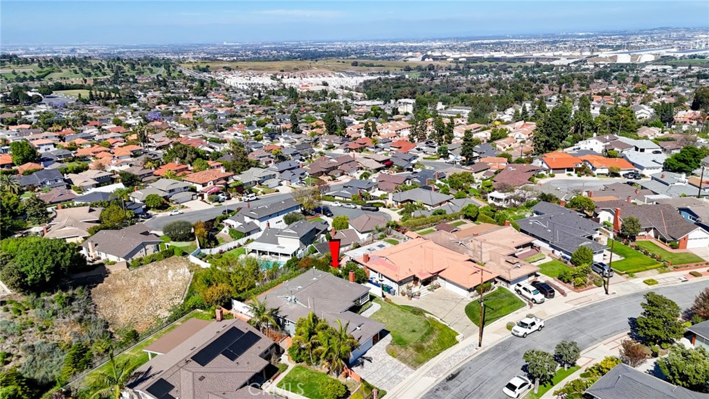 2141 Ronsard Road