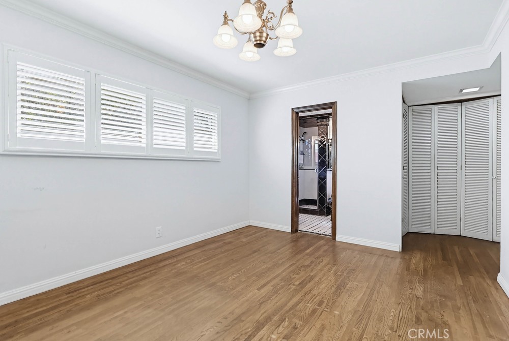 2141 Ronsard Road