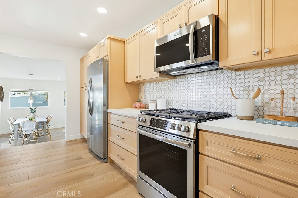 1231 W Santa Cruz Street