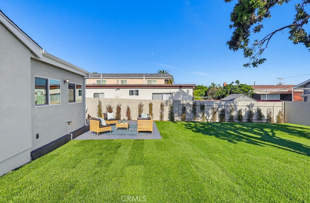 1231 W Santa Cruz Street