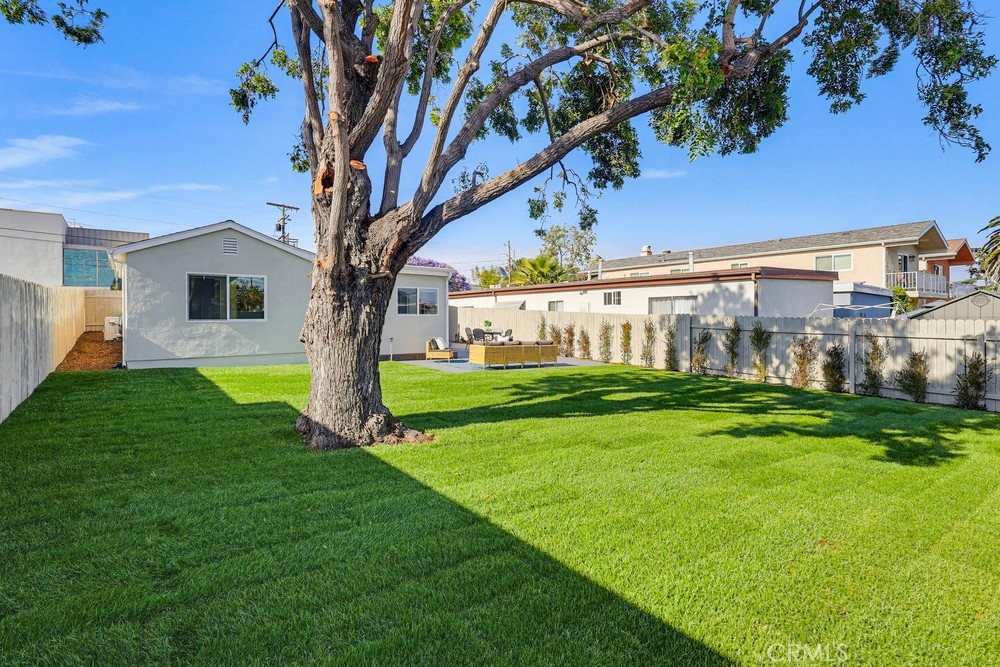 1231 W Santa Cruz Street