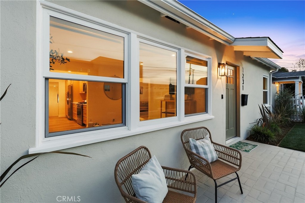 1231 W Santa Cruz Street