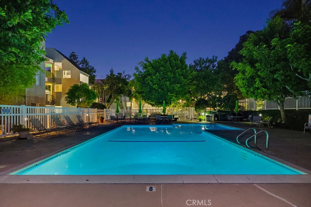 1450 Brett Place 305