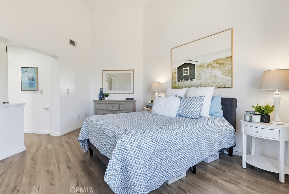 1450 Brett Place 305