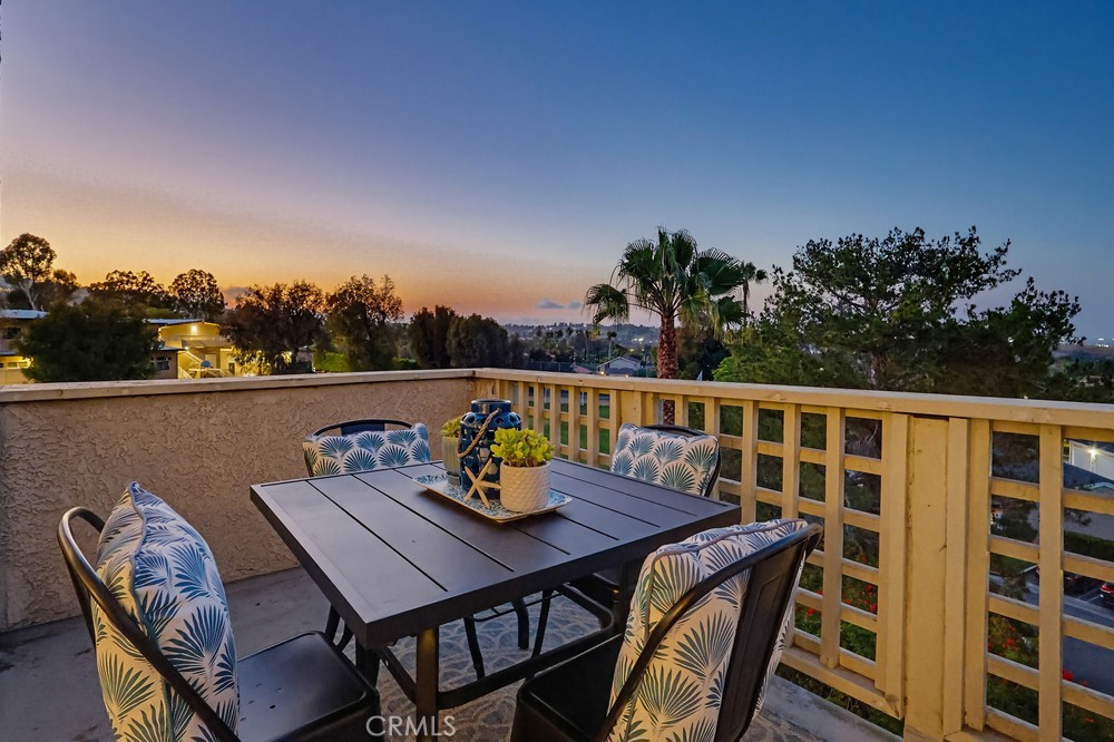1450 Brett Place 305