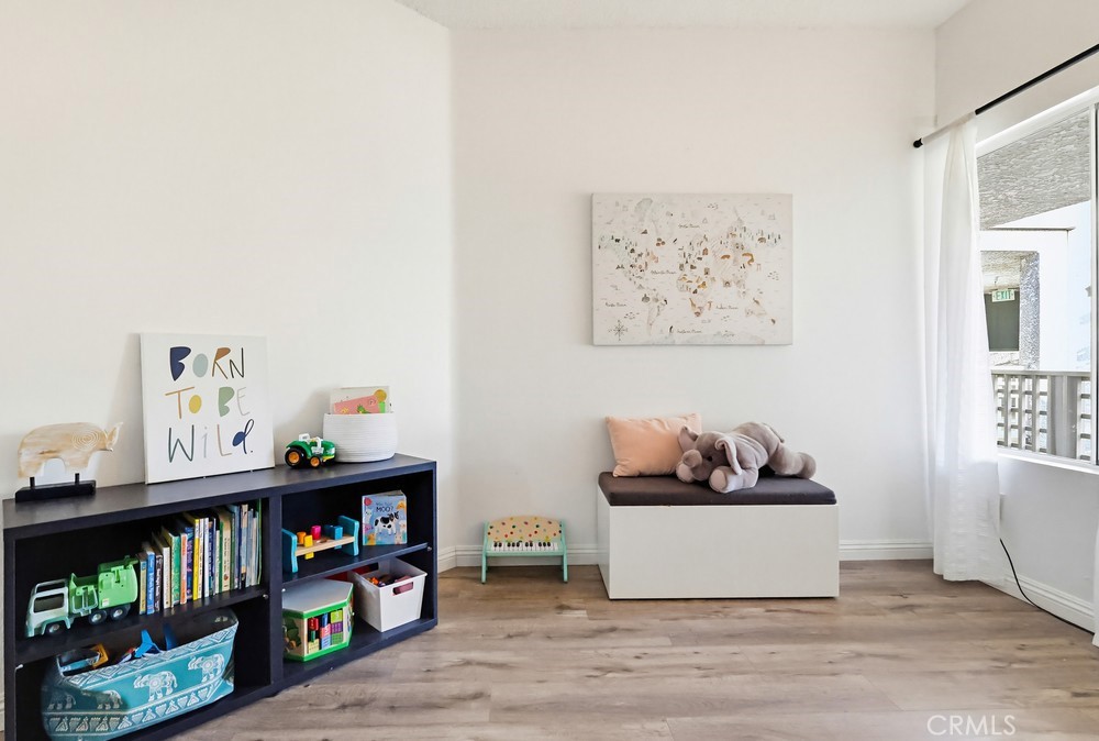1450 Brett Place 305