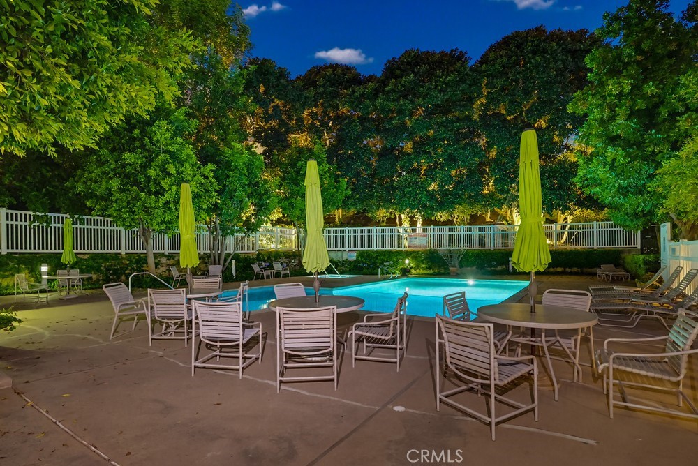 1450 Brett Place 305
