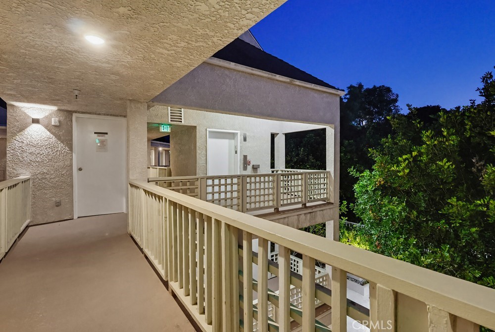 1450 Brett Place 305