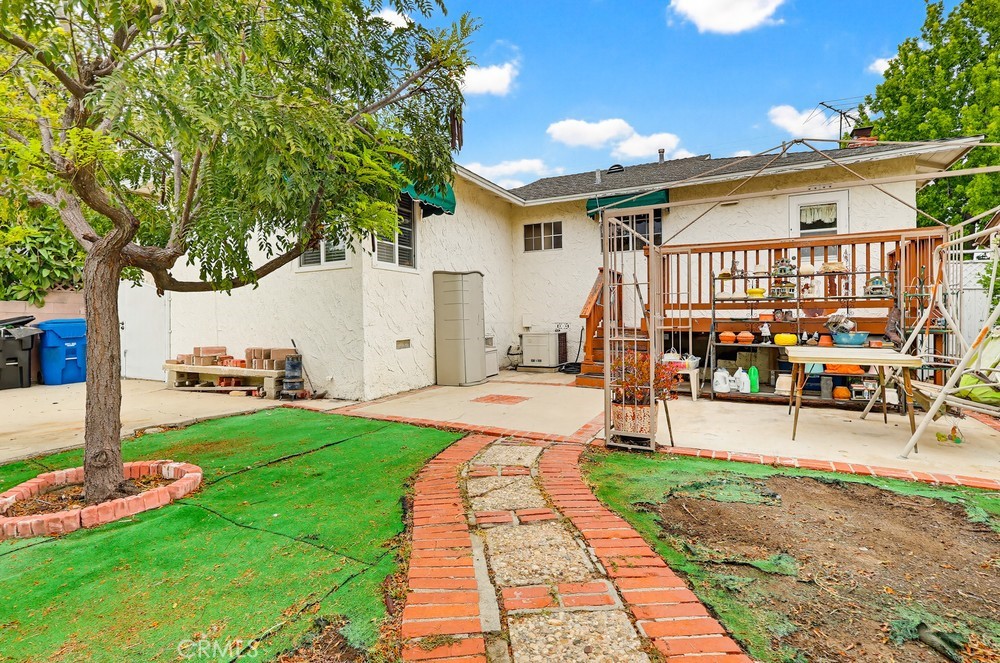 1509 W Santa Cruz