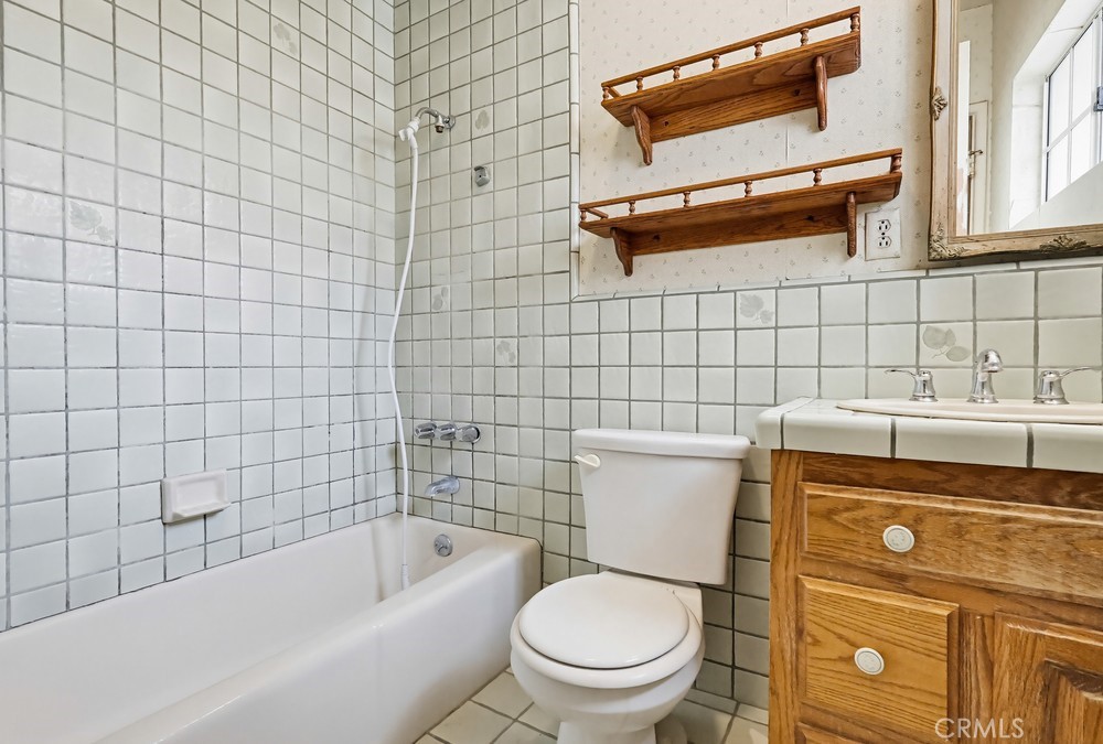 1509 W Santa Cruz