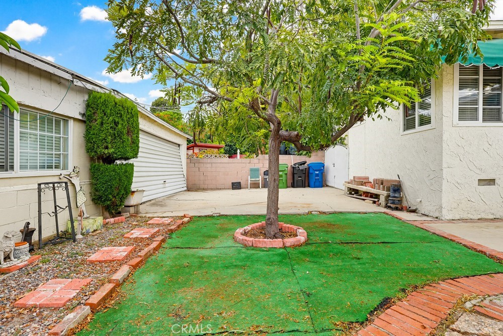1509 W Santa Cruz
