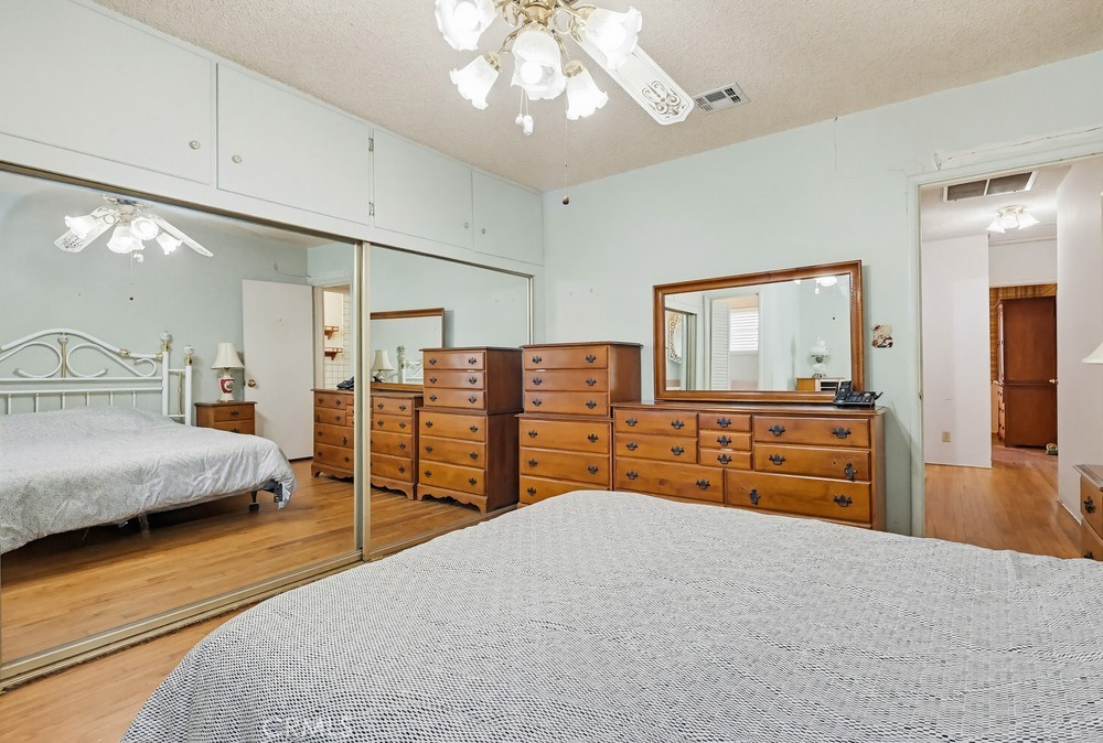 1509 W Santa Cruz