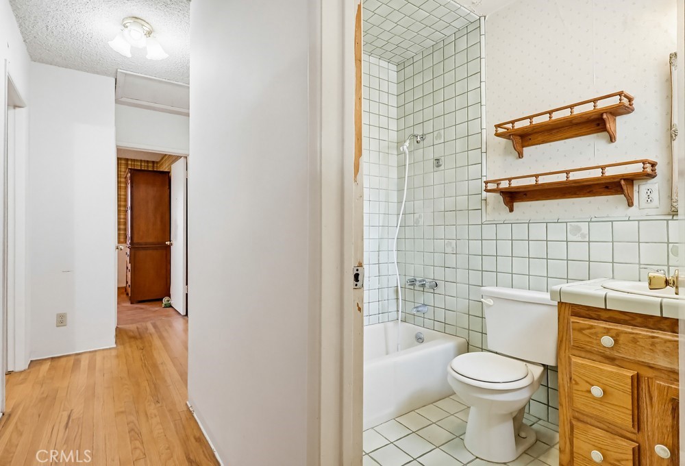 1509 W Santa Cruz