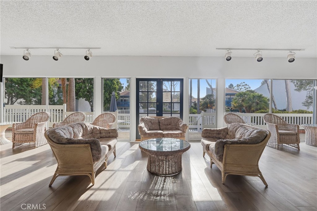 802 Camino Real