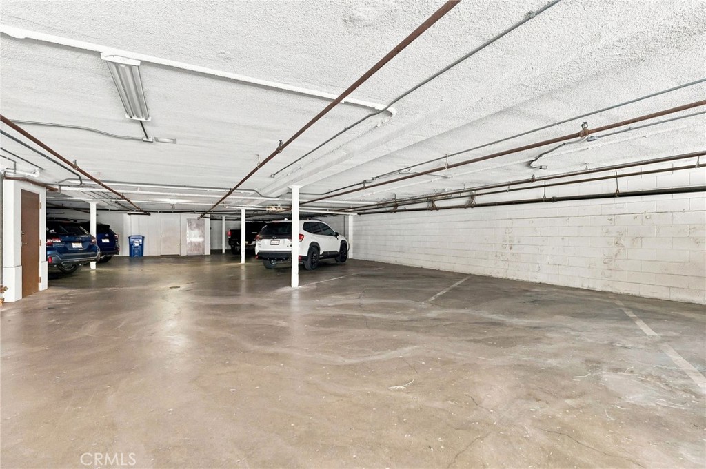 1411 W 7th Street