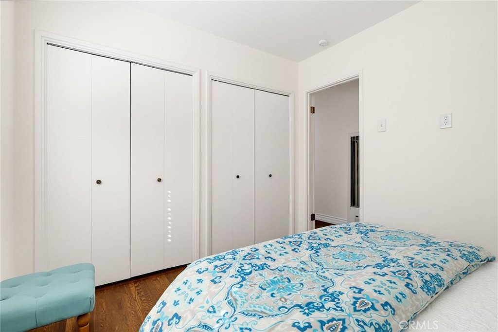 1129 W 9th Street