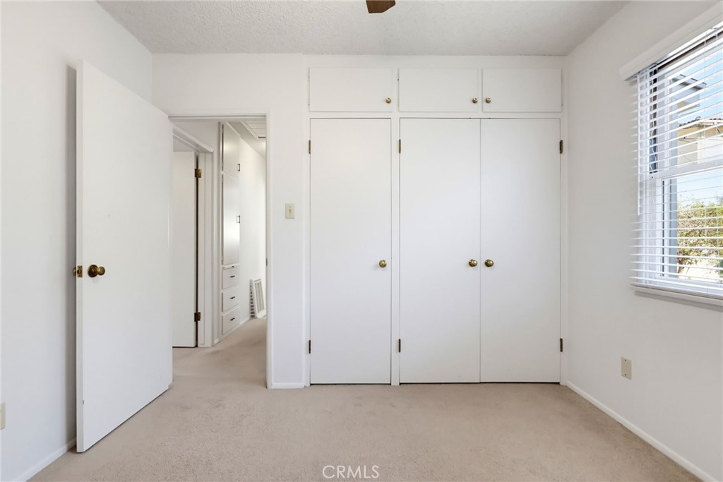 1129 W 9th Street